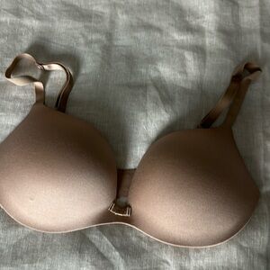32DD Victoria’s Secret push-up bra, nude color plunge bra
